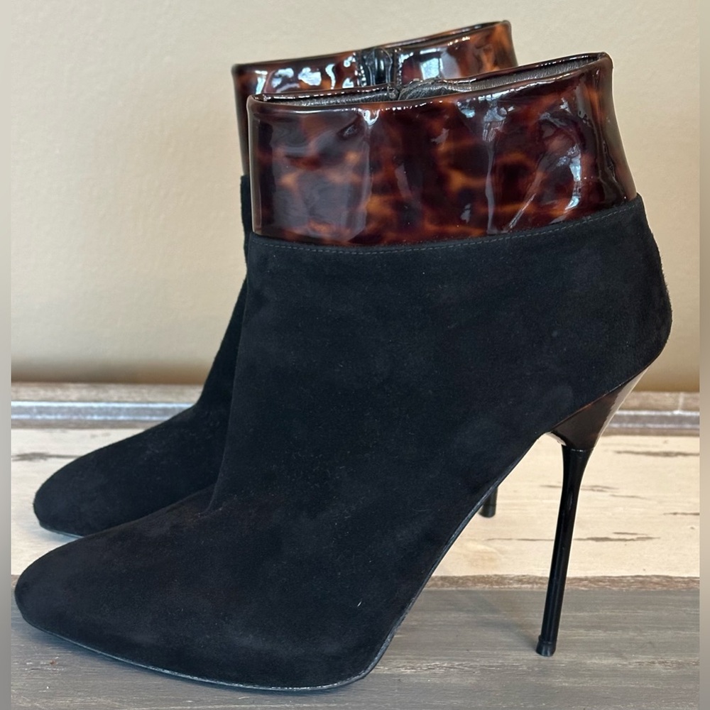Stuart Weitzman Black Suede Ankle Booties Tortoiseshell Patent Stiletto Size 8‎